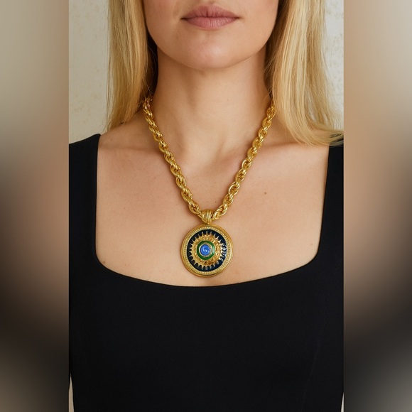 Camrose & Kross Jacqueline Kennedy JBK Sunburst Medallion Necklace NIB Deadstock - Picture 1 of 3